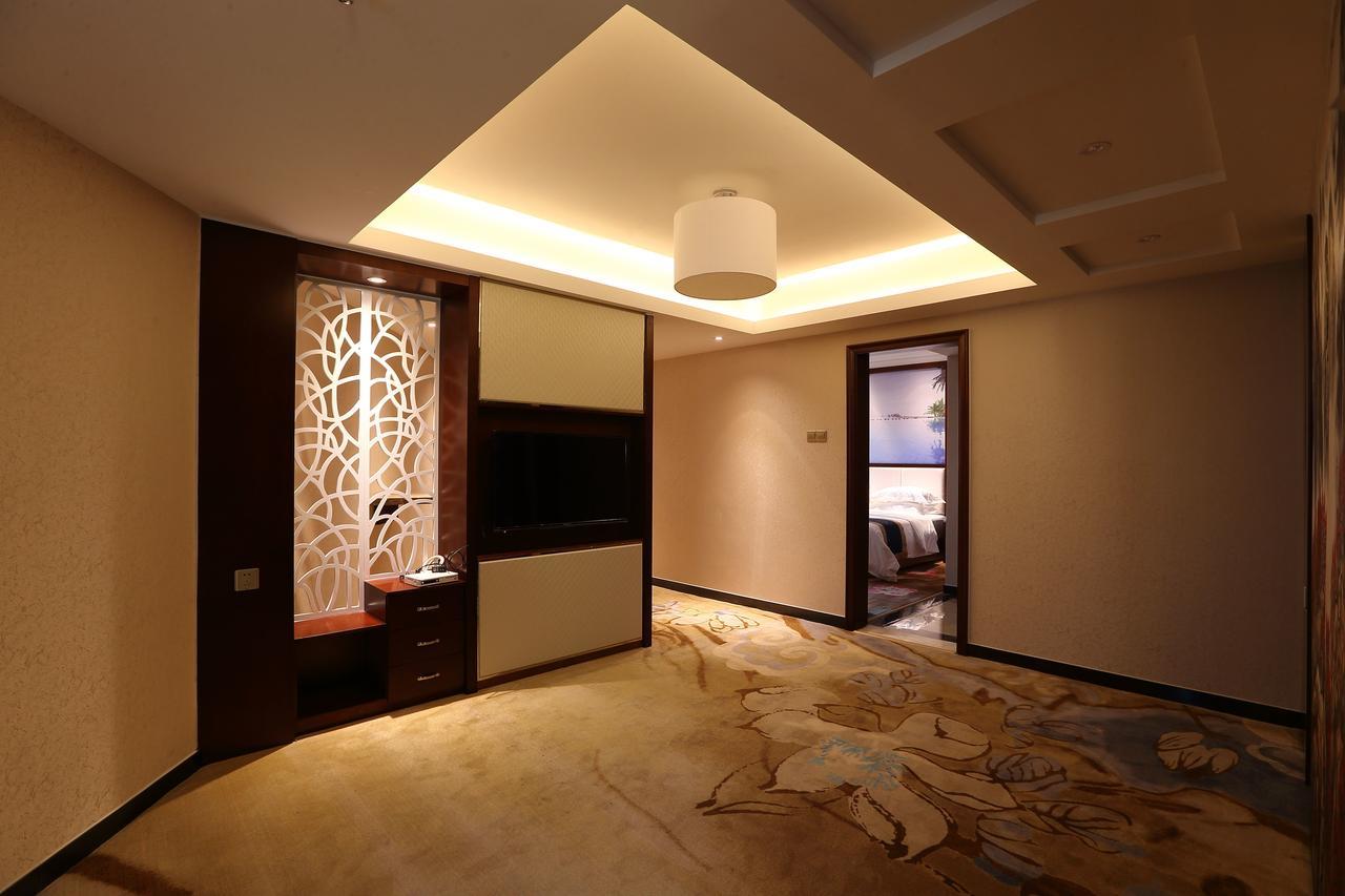 Guangxi Hawaii International Hotel Nanning Esterno foto